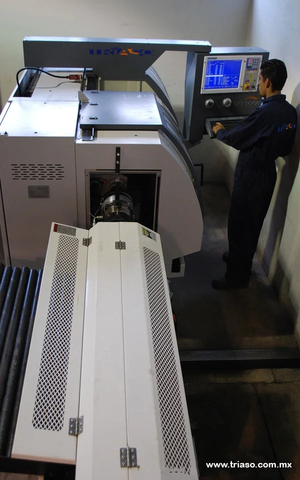 Automatic shaft feeding