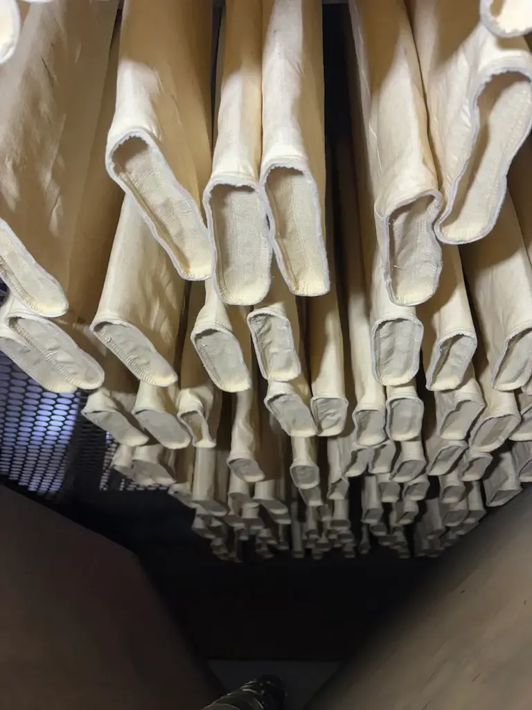 Baghouse cleaning system