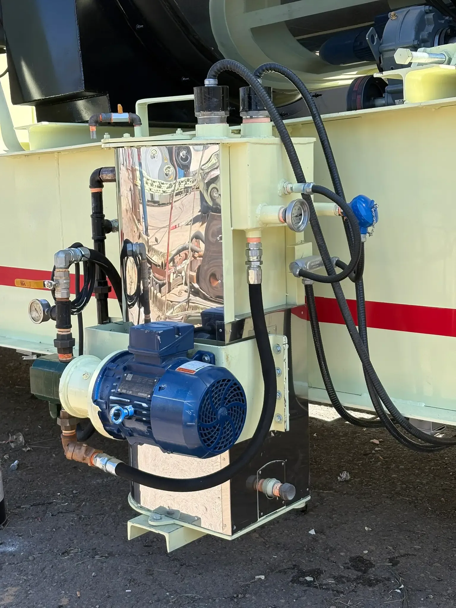 Fuel pre-heater system